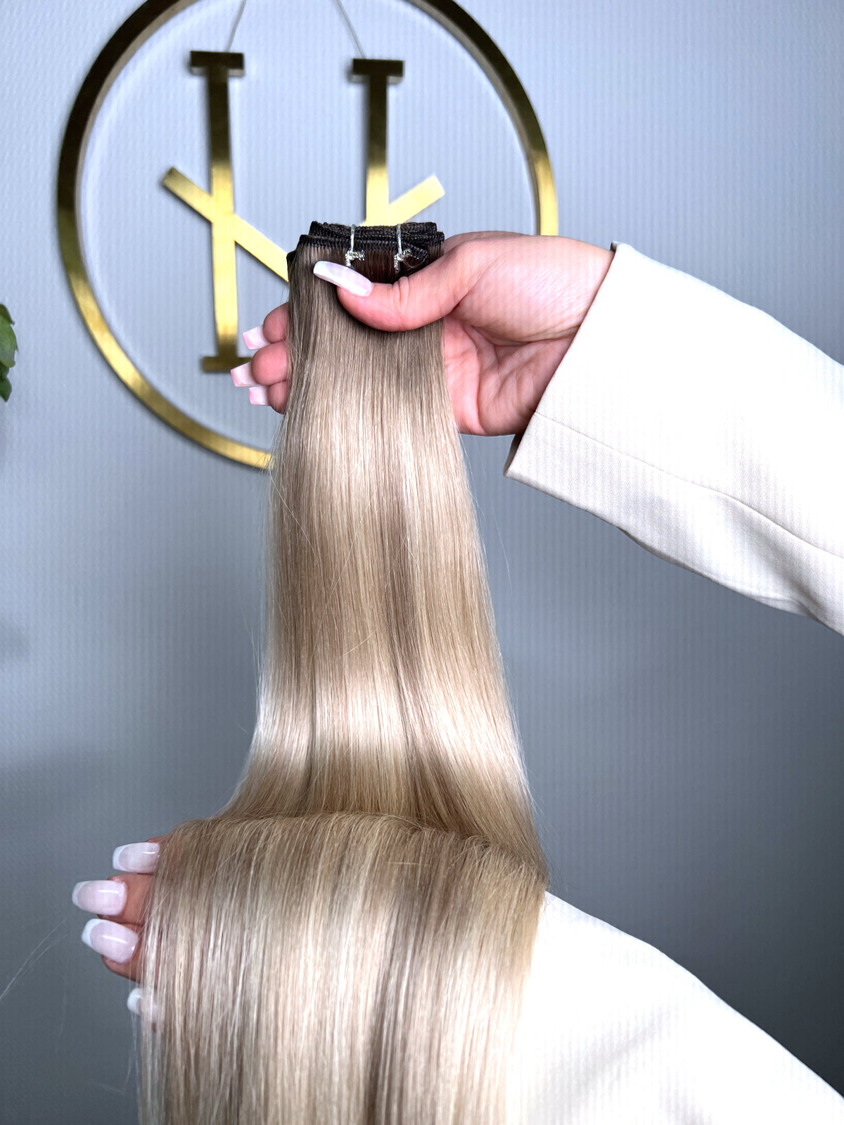 TRESSEN #COOL TONED BALAYAGE MITTELASCHBRAUN RU GLATT CLASSIC WEFT ♡