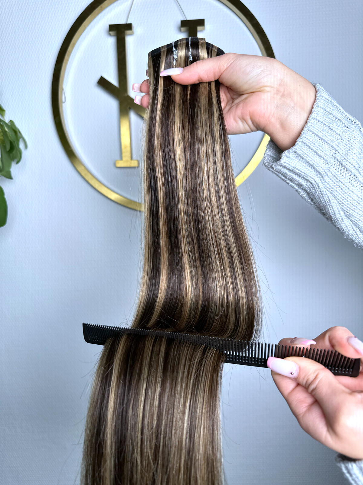 #MOCHA MELT - INVISIBLE CLIP EXTENSIONS 225G - GESTRÄHNTES DUNKELBRAUN ASCH UND SANDIGES HELLBLOND ♡