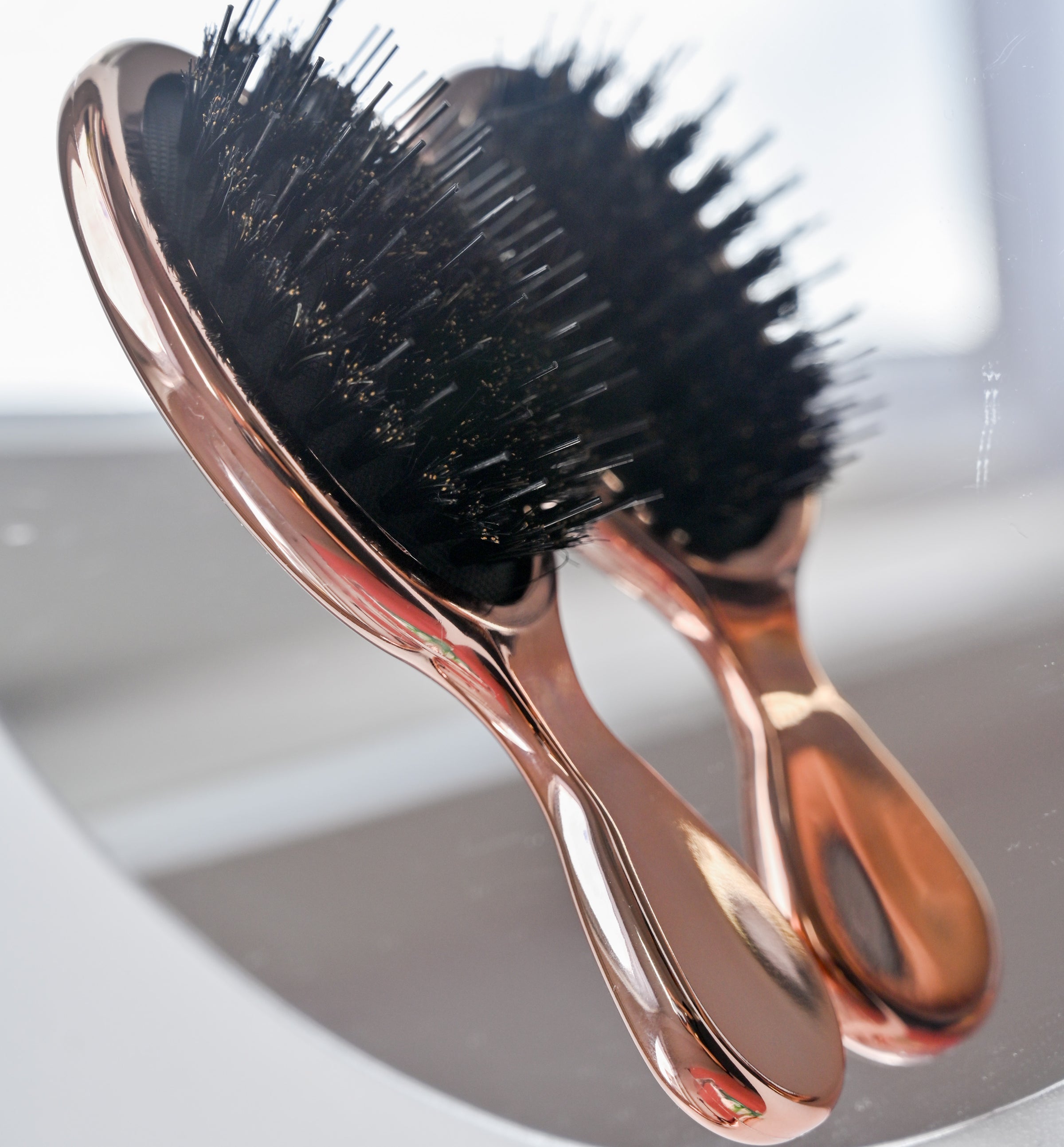 Mini Extensions Bürste Rosa für unterwegs – kompakt, schonend & Anti Frizz