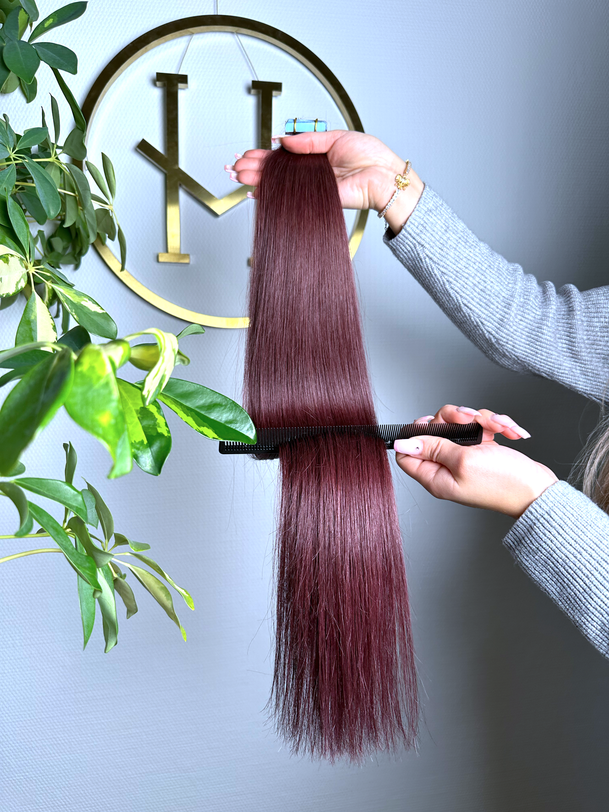 #99J DUNKLE KIRSCHE  US WELLIGE TAPE EXTENSIONS 55CM ♡