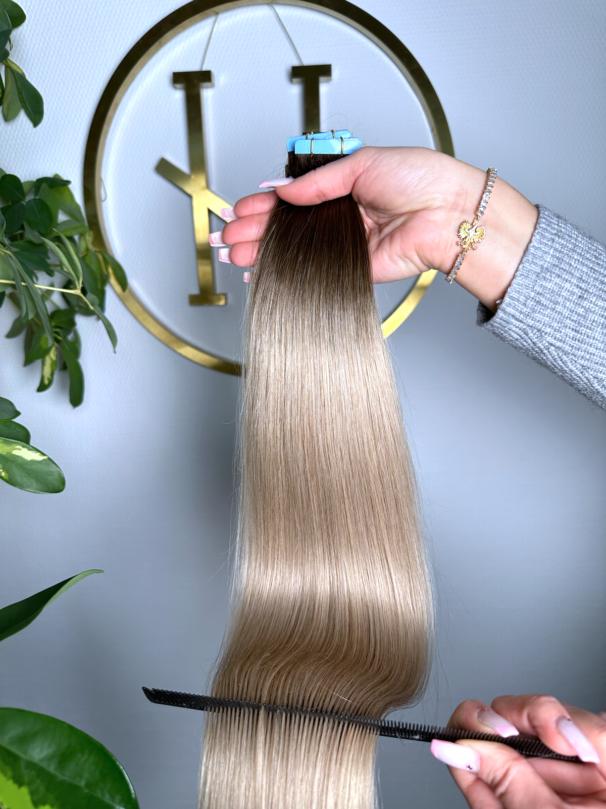#2T18A OMBRÉ KÜHLES BLOND  US WELLIGE TAPE EXTENSIONS 55CM ♡