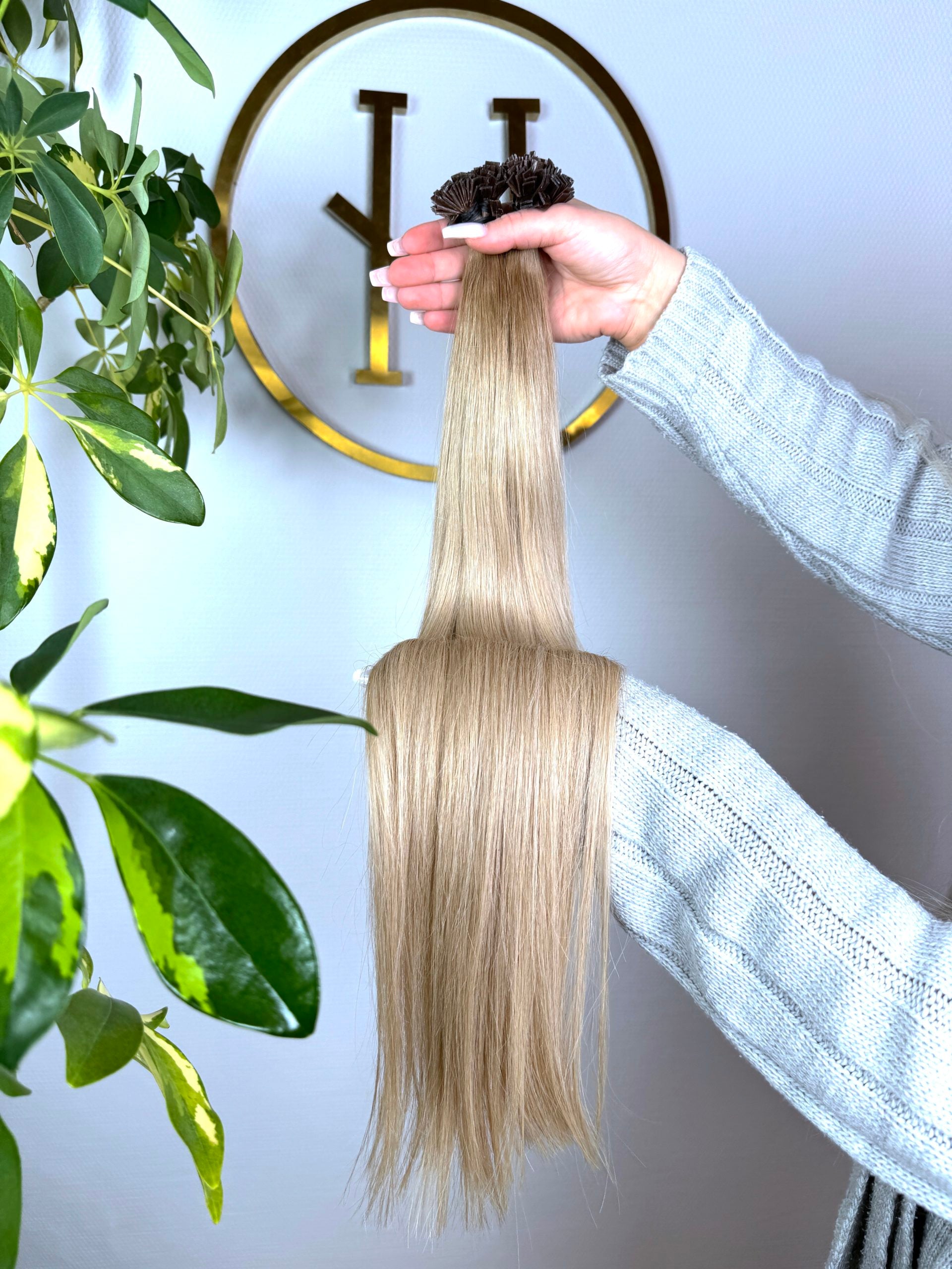 #5T18A US WELLIGE KERATIN BONDINGS KÜHLES BLOND OMBRÉ 65CM ♡