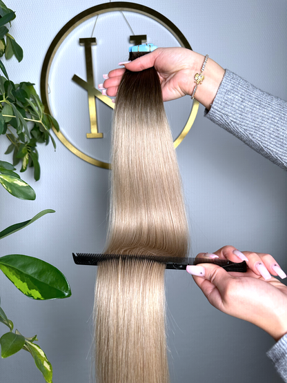 #2T18A OMBRÉ KÜHLES BLOND TAPE EXTENSIONS 65CM♡