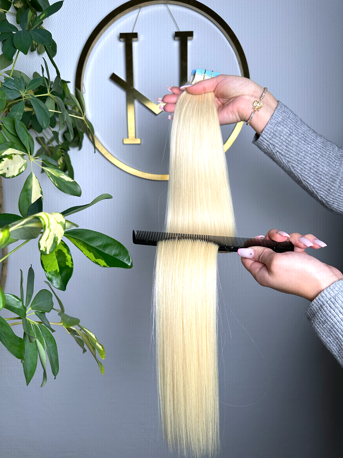 #60 PLATINBLONDE TAPE EXTENSIONS 55CM ♡